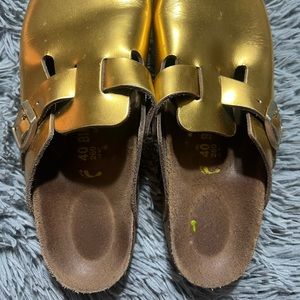Metallic gold Boston Birkenstocks women’s size 8.5-9